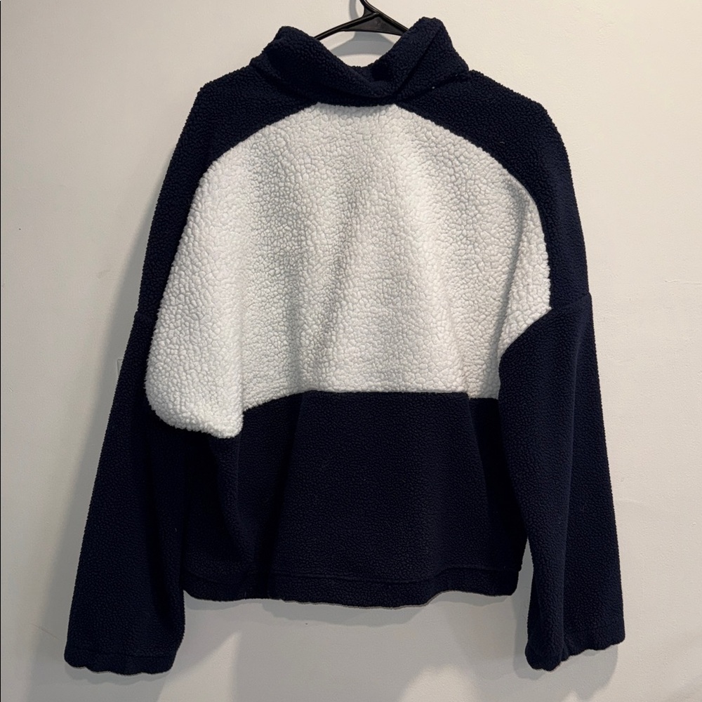 Columbia Navy and White Fleece Pullover - Picture 5 of 8